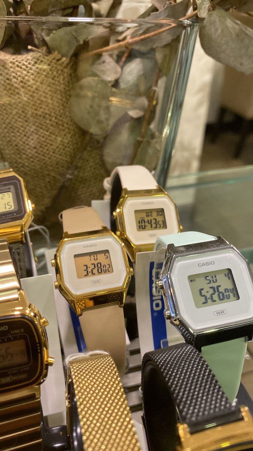 Casio erlojua 3 · Reloj Casio en Disdira Bitxitegia, Azpeitia
